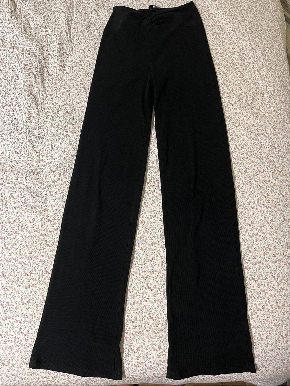 White Fox Boutique Black Wide-Leg Women's Casual Pants. Small